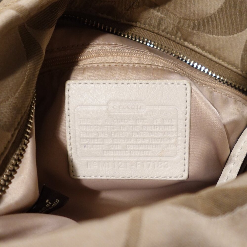 Coach Signature Jacquard Hobo Bag - Picture 8 of 10
